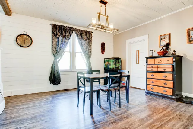 $204,000 | 1409 Main Street, Vincennes, IN 47591