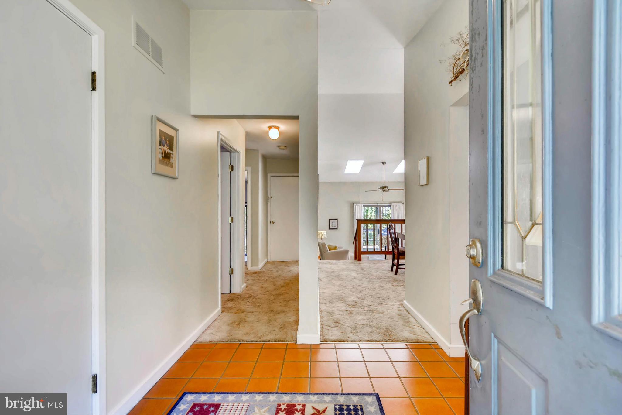 370 Hunner Road Pasadena, MD 21122 - Photo 8 of 27 Interior (General)
