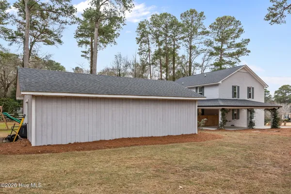 $489,900 | 410 Coharie Drive, Clinton, NC 28328