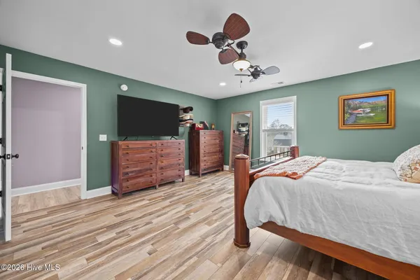 $489,900 | 410 Coharie Drive, Clinton, NC 28328