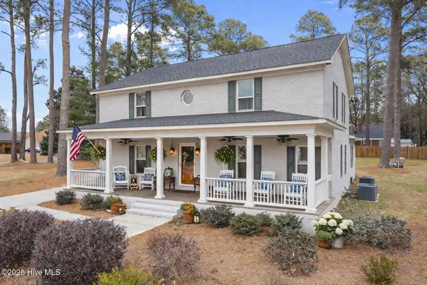 $489,900 | 410 Coharie Drive, Clinton, NC 28328