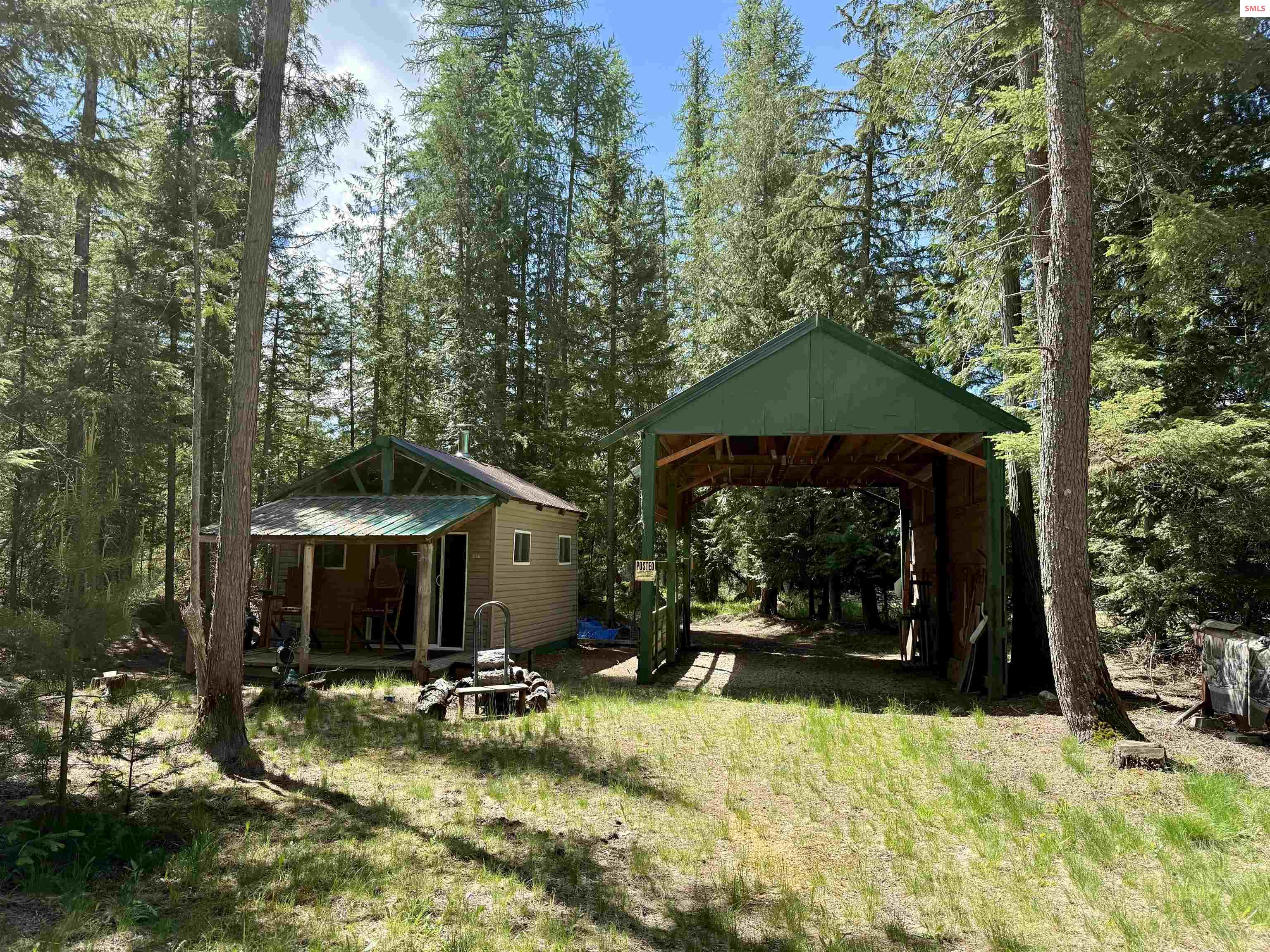 8213 Rapid Lightning Road Sandpoint, ID 83864 - Photo 10 of 16 Gallery Image 10