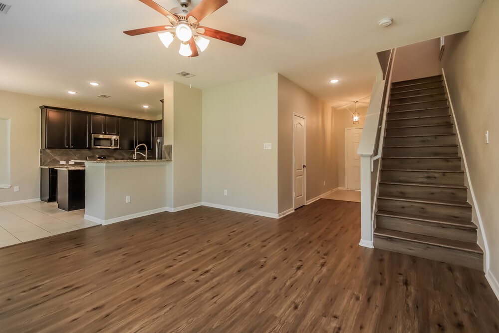 5223 Gulf Stream Lane Bacliff, TX 77518 - Photo 4 of 17