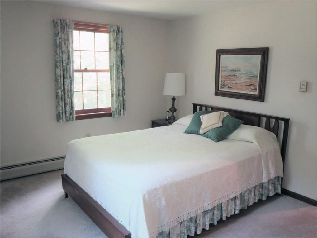 124 Rollingwood Road Eliot, ME 03903 - Photo 10 of 29 Master Bedroom