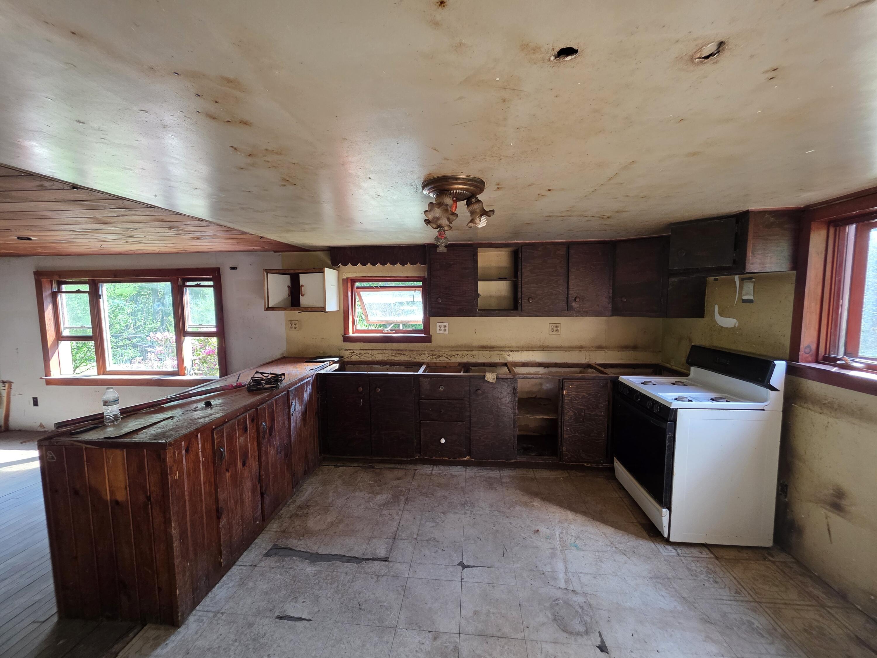 67 Back Searsport Road Searsport, ME 04974 - Photo 4 of 15 1000019436
