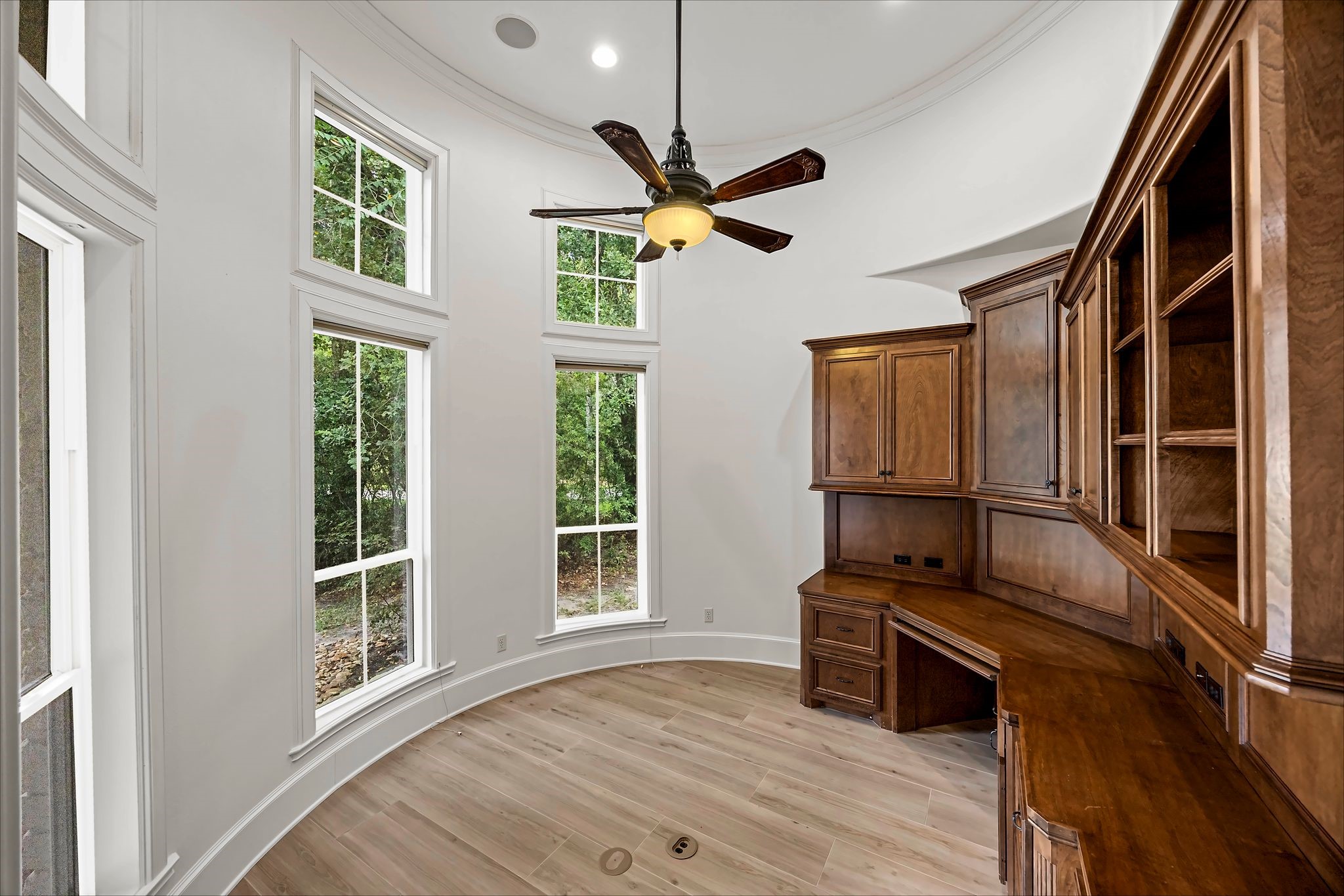 4111 Angling Lane Spring, TX 77386 - Photo 3 of 28 Gallery Image 3