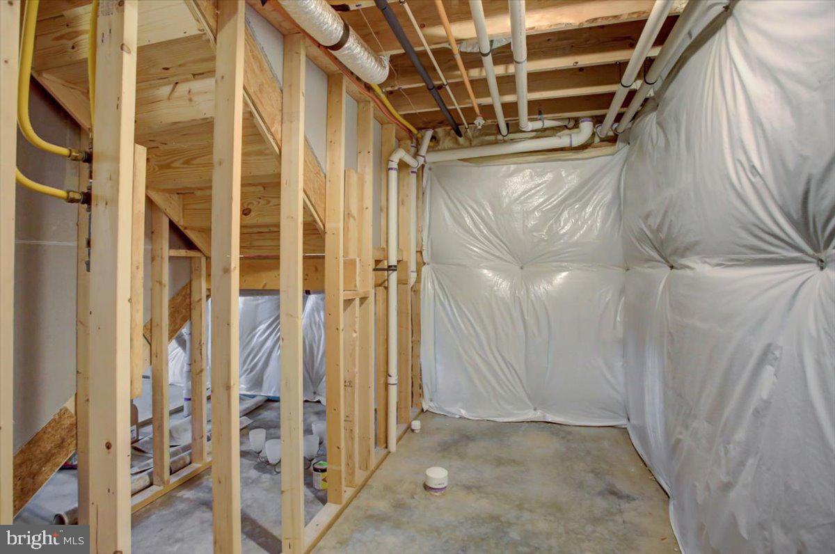 9822 Ripple Drive Williamsport, MD 21795 - Photo 34 of 41 a view of an empty room