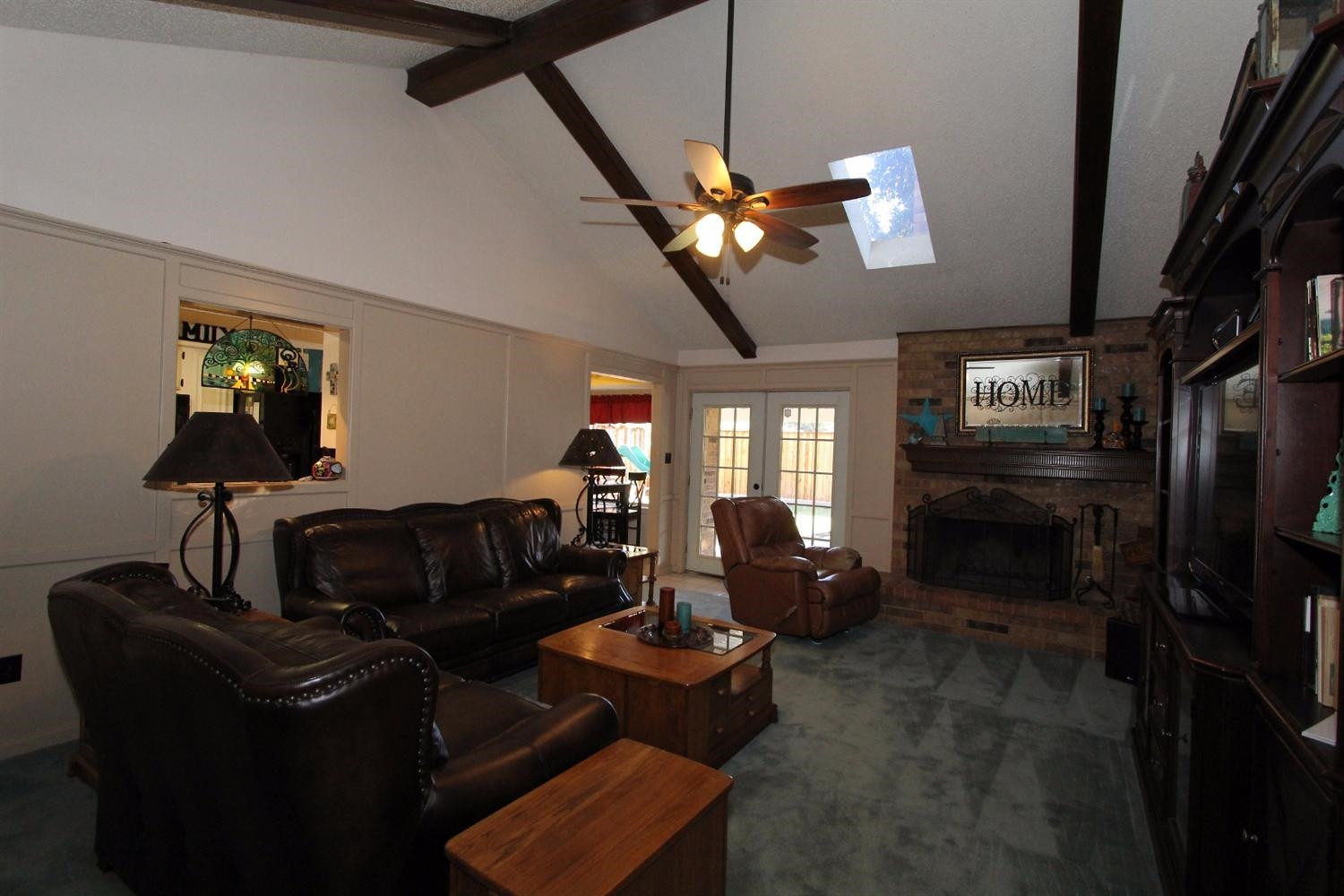 8003 Raleigh Avenue Lubbock, TX 79424 - Photo 5 of 10 Vaulted Ceiling
