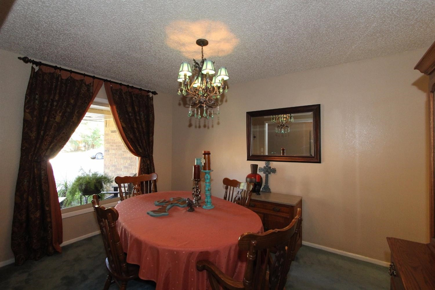 8003 Raleigh Avenue Lubbock, TX 79424 - Photo 6 of 10 Dining Room