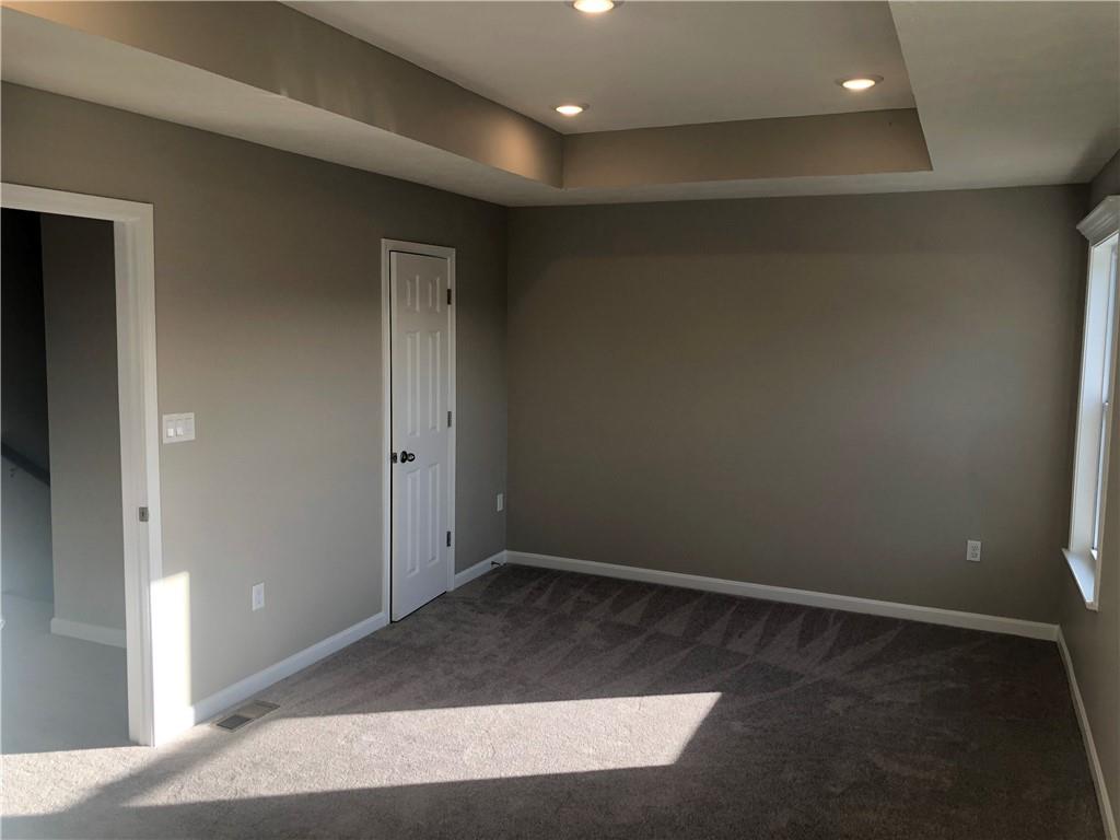 162 Lockheed Drive Coraopolis, PA 15108 - Photo 3 of 4 Gallery Image 3