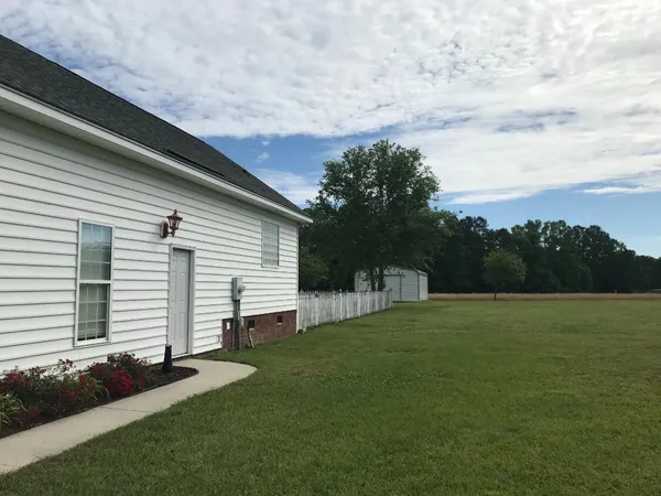 $2,600 | 141 Travis Hill Road, Moncks Corner, SC 29461