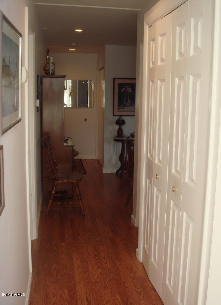 189 Stratton Road, Unit G5 Williamstown, MA 01267 - Photo 9 of 16 hall