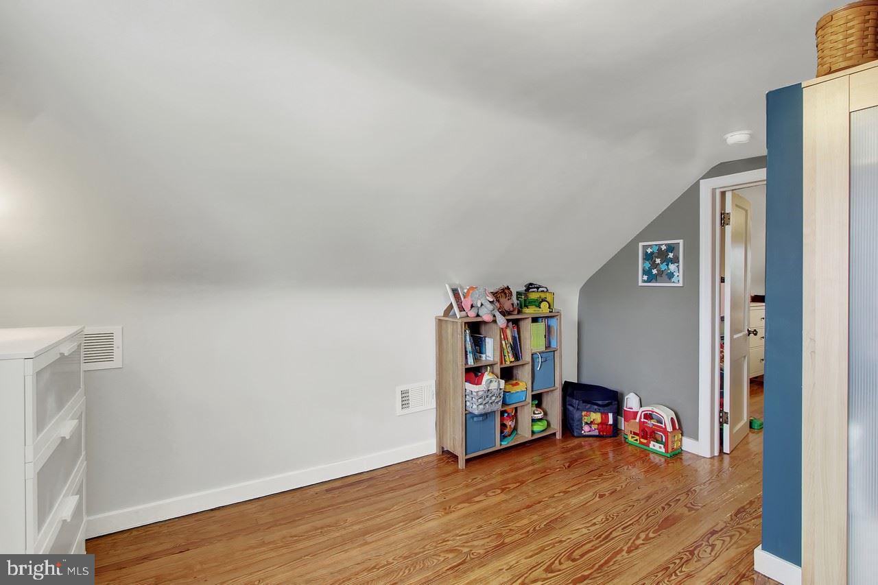 300 Edgewood Road York, PA 17402 - Photo 19 of 25 Gallery Image 19