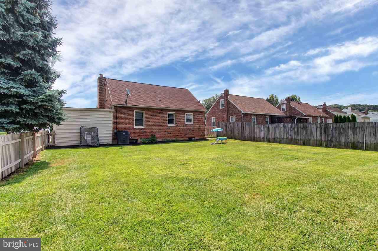 300 Edgewood Road York, PA 17402 - Photo 21 of 25 Gallery Image 21