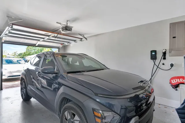 $825,000 | 13708 Whispering Lakes Lane, Palm Beach Gardens, FL 33418