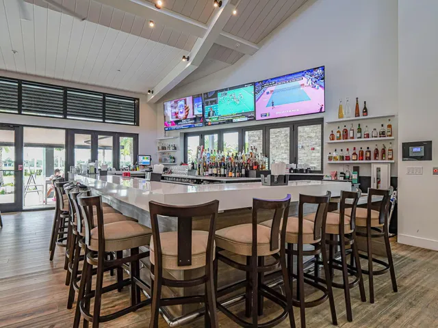 $825,000 | 13708 Whispering Lakes Lane, Palm Beach Gardens, FL 33418