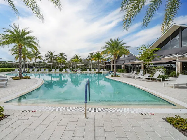 $825,000 | 13708 Whispering Lakes Lane, Palm Beach Gardens, FL 33418