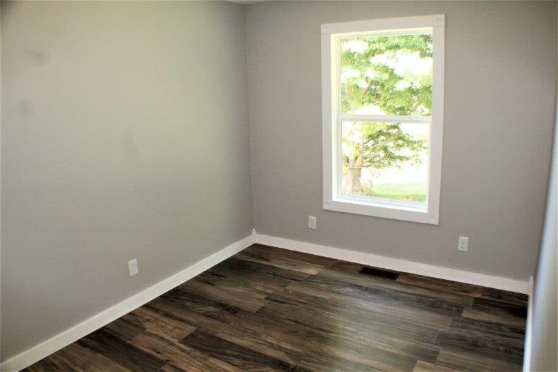538 Wells Road Glasgow, KY 42141 - Photo 10 of 17 Gallery Image 10