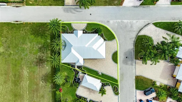 $549,900 | 3287 Red Tail Hawk Drive, Polk City, FL 33868