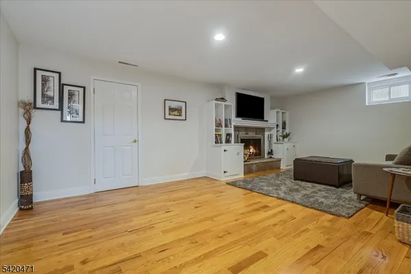 $830,000 | 24 Lord William Penn Drive, Morristown, NJ 07960