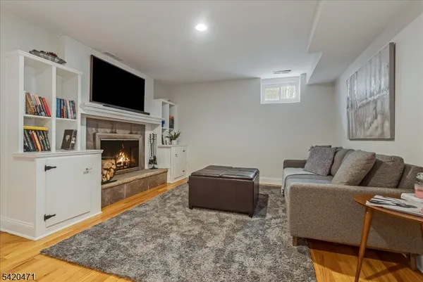 $830,000 | 24 Lord William Penn Drive, Morristown, NJ 07960