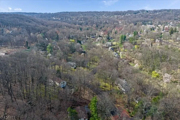 $830,000 | 24 Lord William Penn Drive, Morristown, NJ 07960