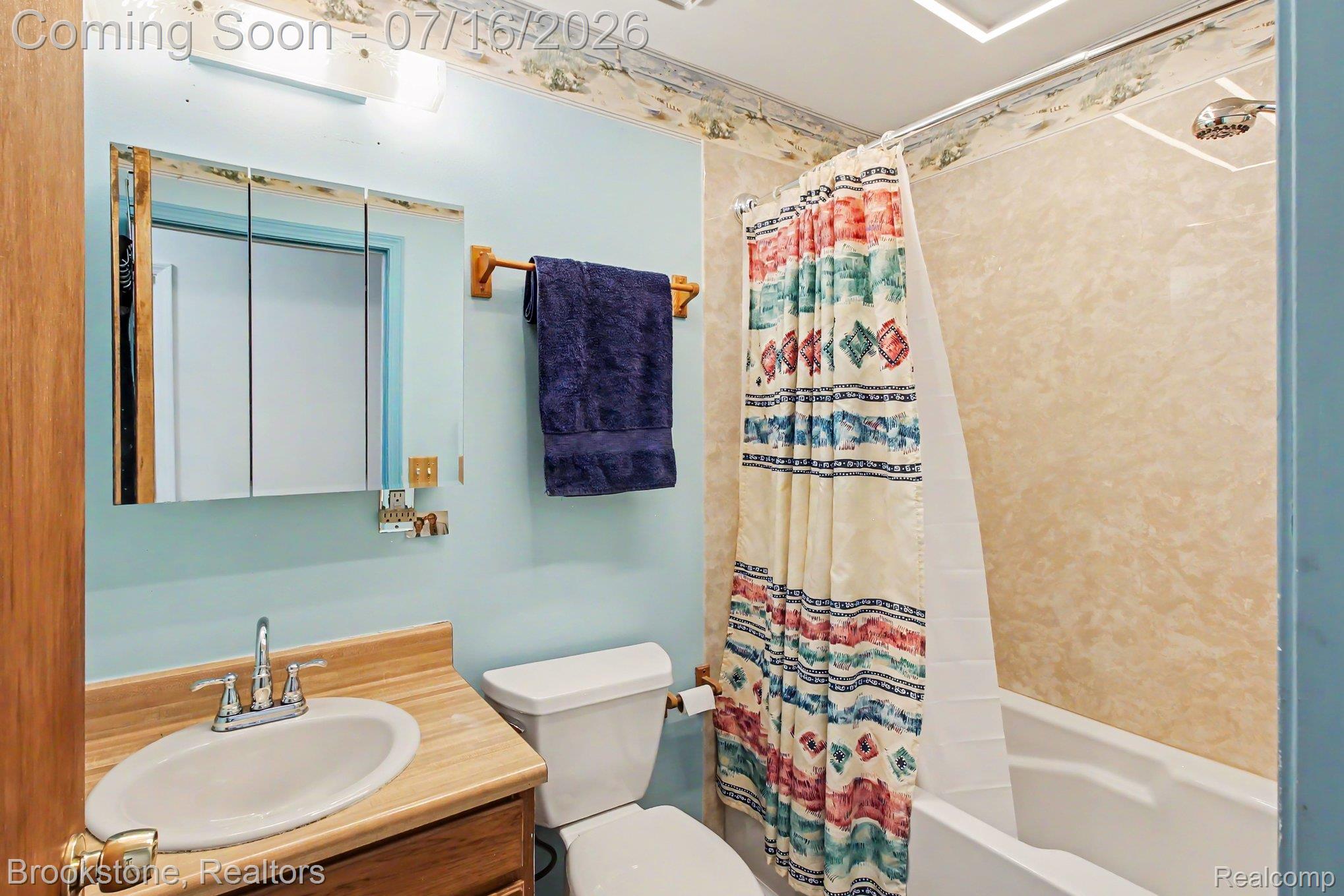 4555 Lonsberry Road Columbiaville, MI 48421 - Photo 16 of 29 026_file_3250.jpg