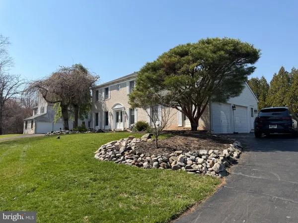 $695,000 | 1038 Fawn Drive, Southampton, PA 18966