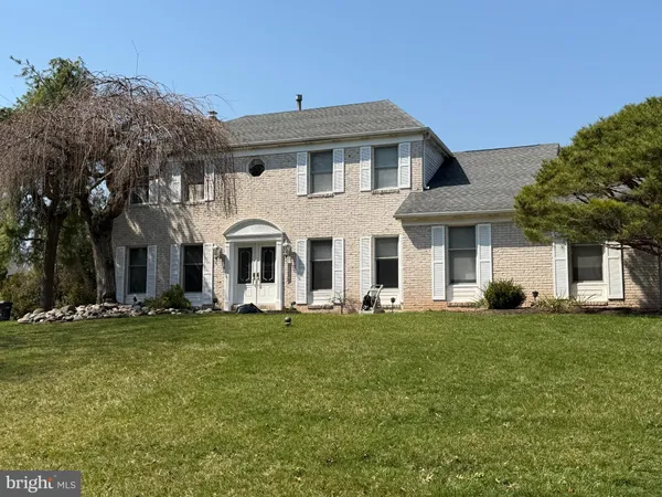 $695,000 | 1038 Fawn Drive, Southampton, PA 18966