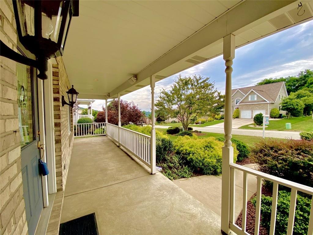 1079 Finchley Road Irwin, PA 15642 - Photo 3 of 25 Gallery Image 3