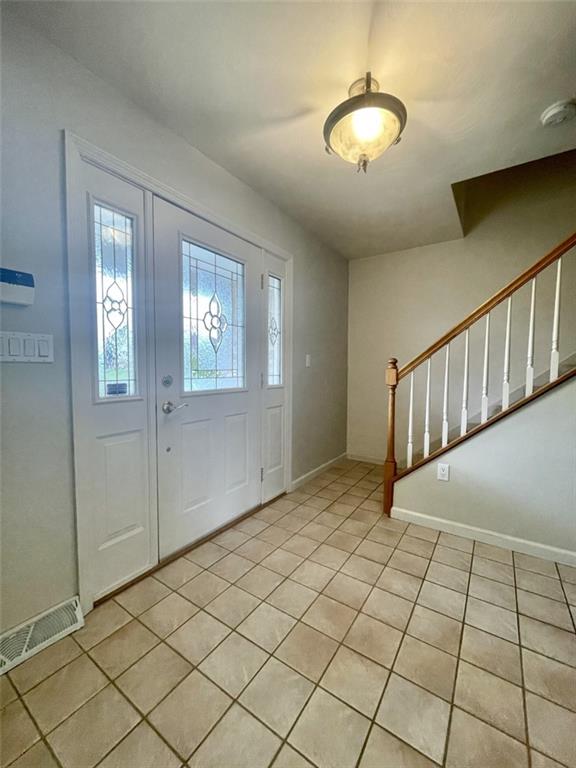 1079 Finchley Road Irwin, PA 15642 - Photo 6 of 25 Gallery Image 6