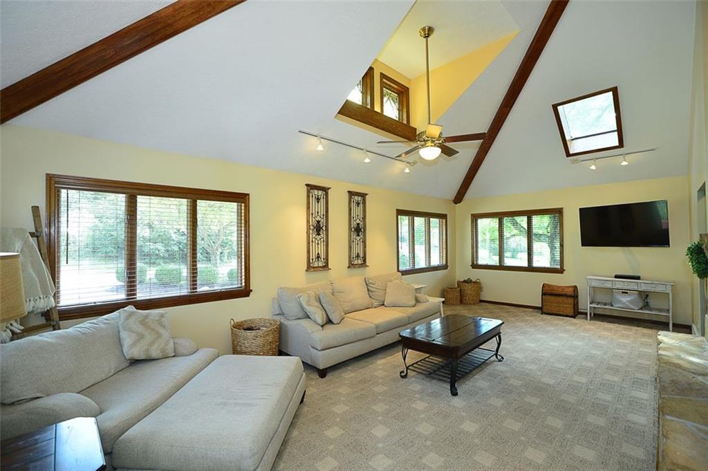 1009 Old Washington Road Canonsburg, PA 15317 - Photo 6 of 24 Gallery Image 6
