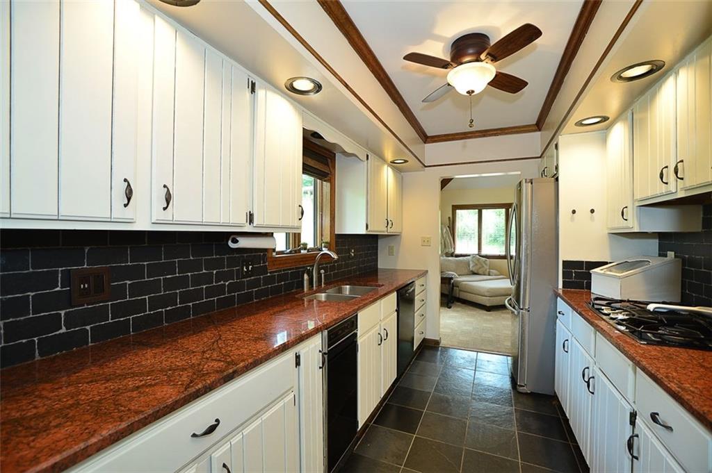 1009 Old Washington Road Canonsburg, PA 15317 - Photo 10 of 24 Gallery Image 10