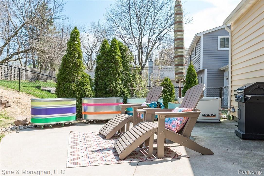 357 Terry Avenue Rochester, MI 48307 - Photo 19 of 25 Patio