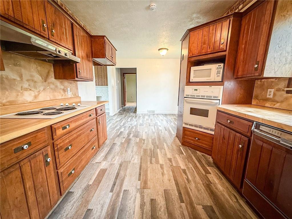 102 Randy Drive Butler, PA 16002 - Photo 17 of 42