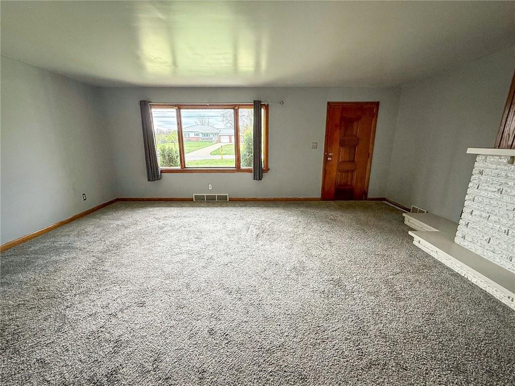 102 Randy Drive Butler, PA 16002 - Photo 4 of 42