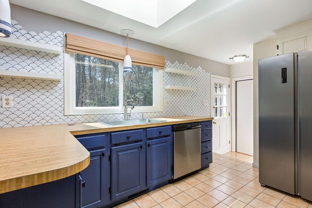 1197 Orleans-Harwich Road Harwich, MA 02645 - Photo 15 of 42