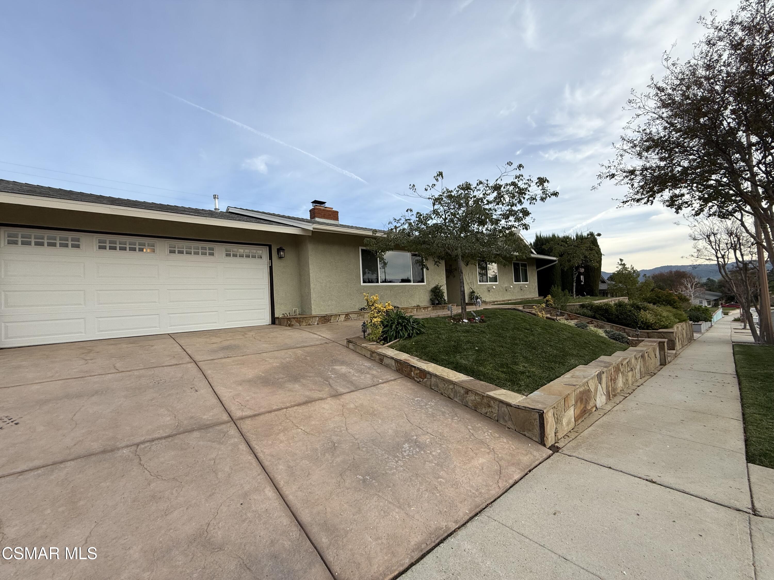 3446 Travis Avenue Simi Valley, CA 93063 - Photo 9 of 36 a view of a outdoor space