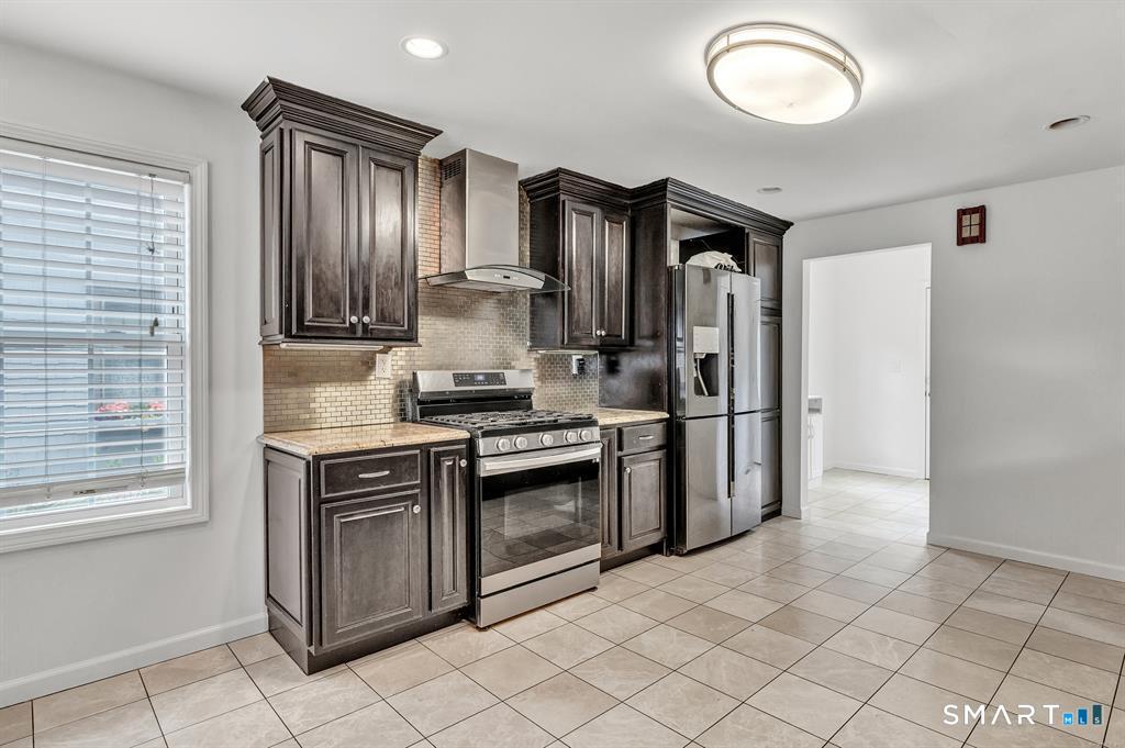 171 Henderson Road Fairfield, CT 06824 - Photo 12 of 37