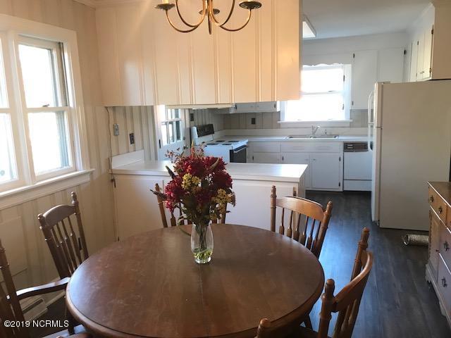 3008 Amherst Road Rocky Mount, NC 27804 - Photo 3 of 9 dining