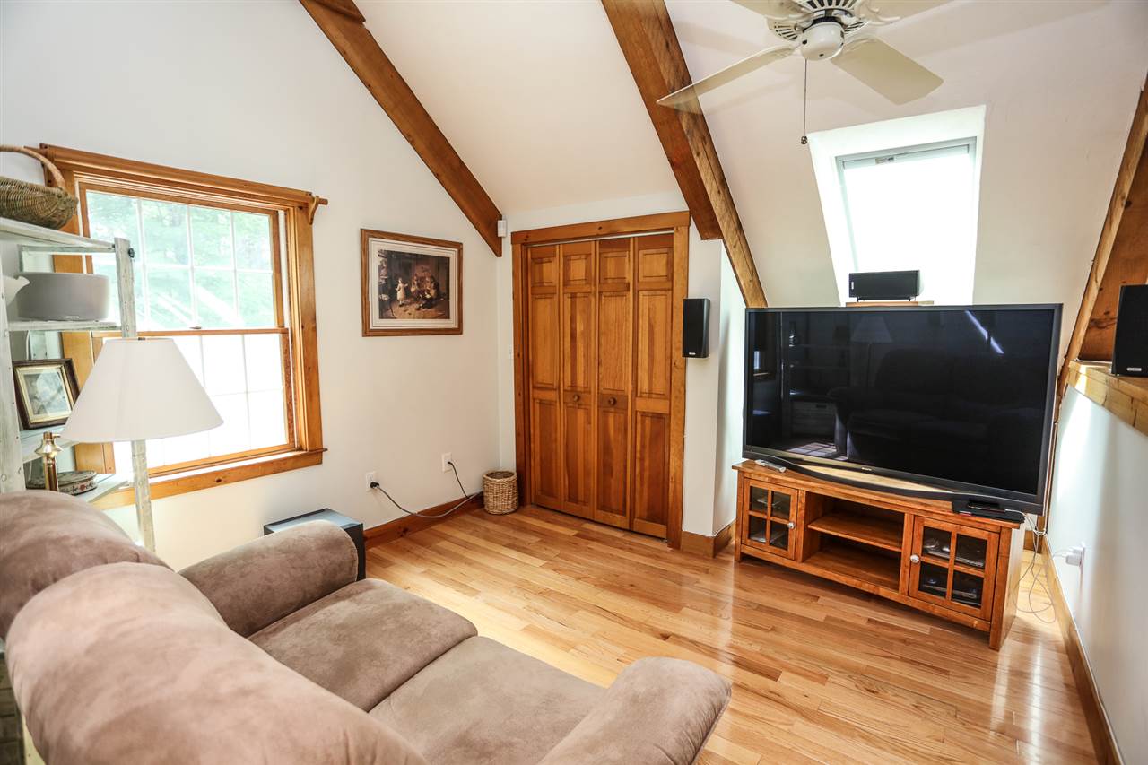 244 Worcester Road Hollis, NH 03049 - Photo 23 of 36