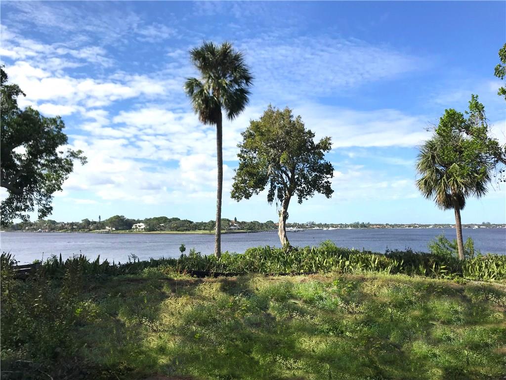 16 Mandalay Road Stuart, FL 34996 - Photo 5 of 13