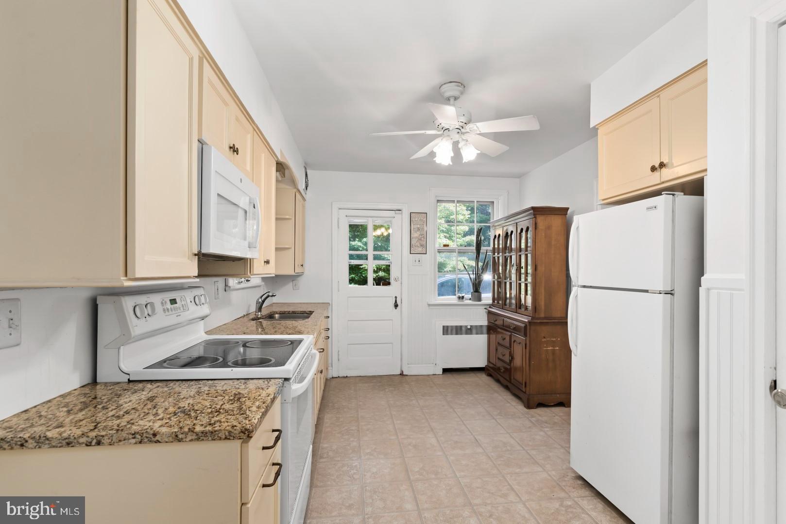 2302 Rudy Road Harrisburg, PA 17104 - Photo 14 of 32 Gallery Image 14