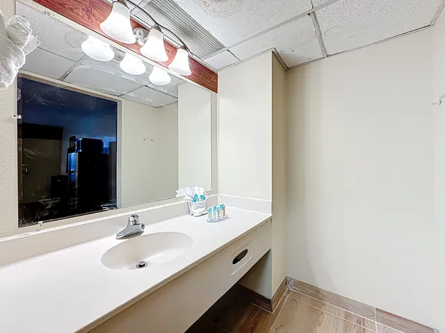 $875 | 910 Suemac Road, Jacksonville, FL 32254