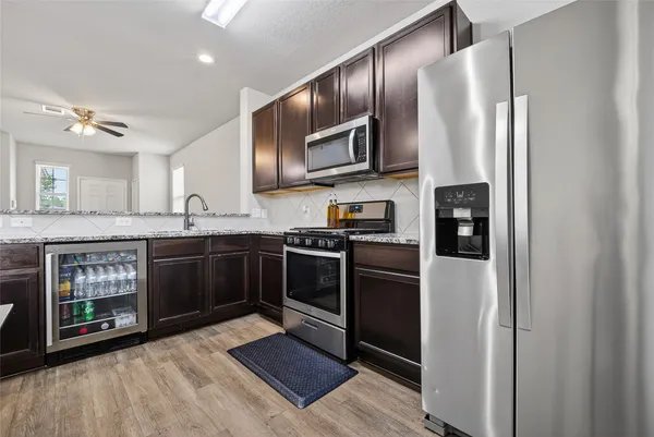 $1,800 | 13640 Collier Park Lane, Willis, TX 77378