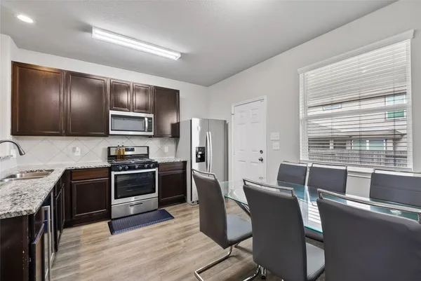 $1,800 | 13640 Collier Park Lane, Willis, TX 77378