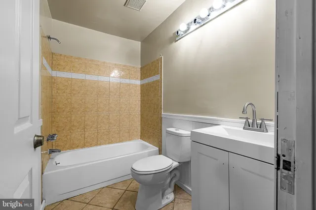 $425,000 | 305 South Red Lion Terrace, Bear, DE 19701