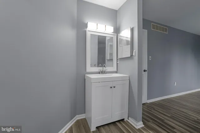 $425,000 | 305 South Red Lion Terrace, Bear, DE 19701