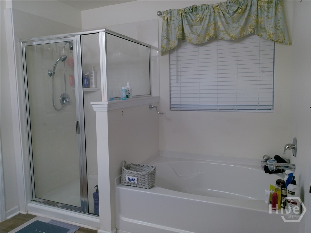351 Southwilde Way Pooler, GA 31322 - Photo 14 of 28 Master Bathroom .