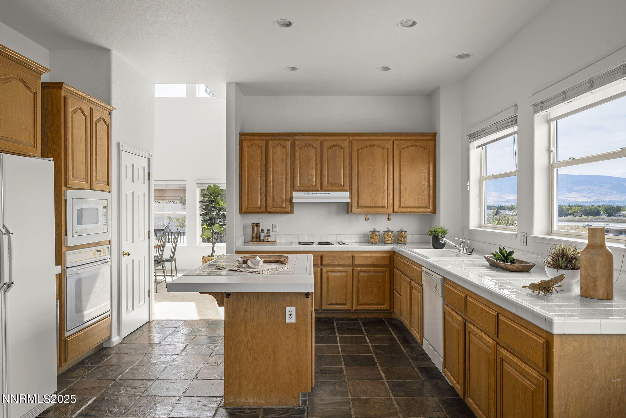 5409 Greenview Court Reno, NV 89502 - Photo 11 of 50 16-web-or-mls-_DSC9484